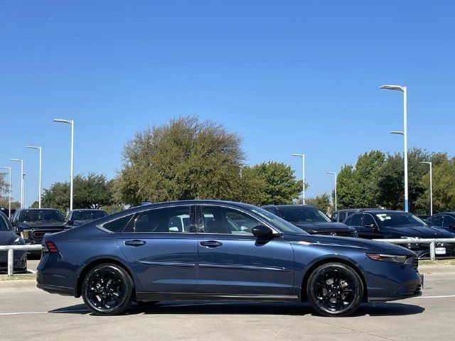 Used 2023 Honda Accord EX image 3