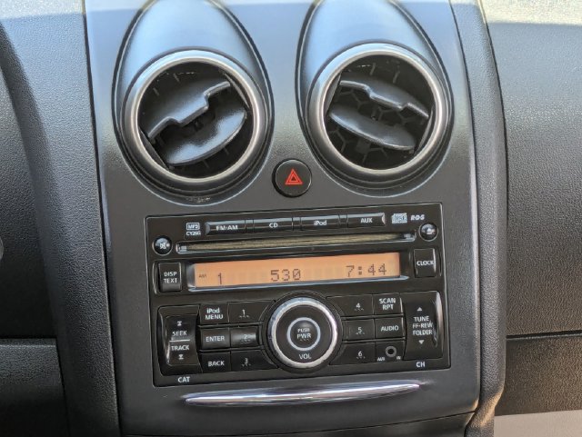Used 2013 Nissan Rogue S FWD image 17