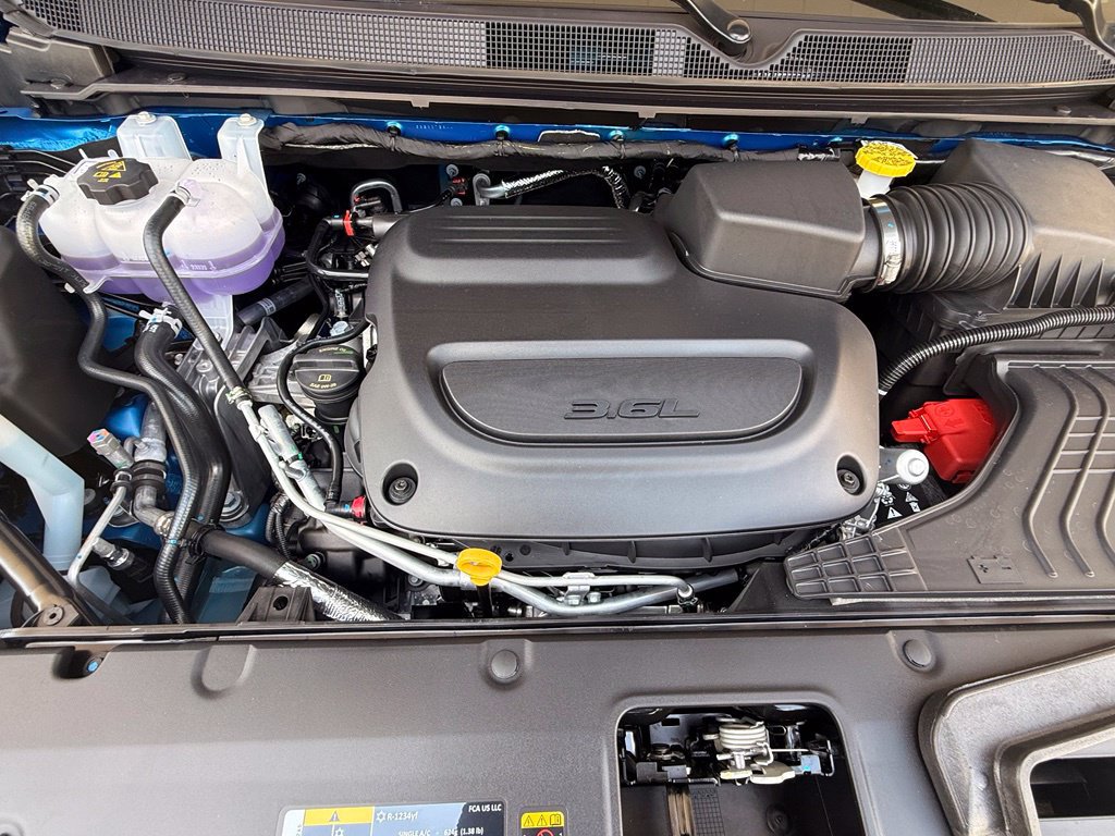 New 2027 Chrysler Pacifica Select FWD image 29