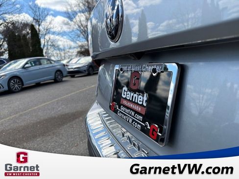 Used 2024 Volkswagen Taos SE image 43