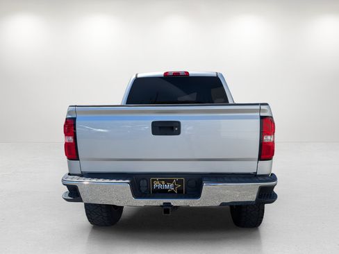 Used 2018 GMC Sierra 1500 SLE w/ Suspension Package, Off-Road AWD/4WD image 6
