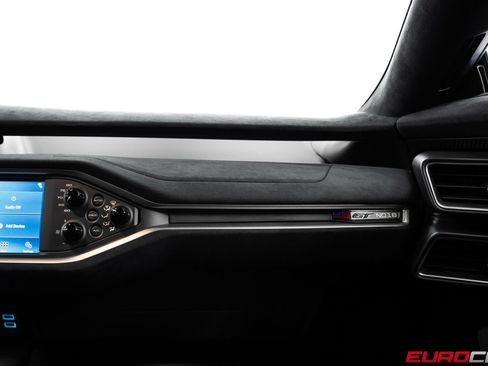 Used 2022 Ford GT RWD image 42