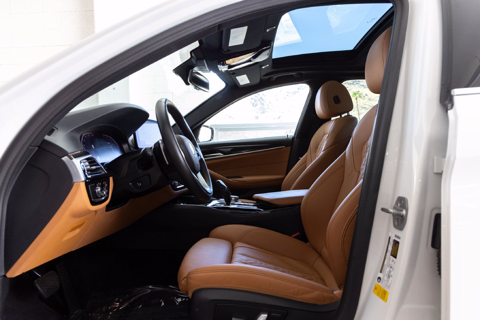 Certified 2023 BMW 530i w/ Premium Package RWD image 14