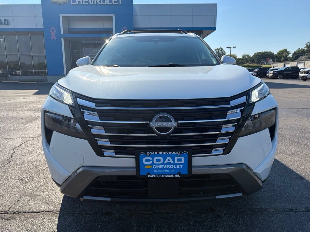 Used 2024 Nissan Rogue SL w/ SL Premium Package FWD image 8