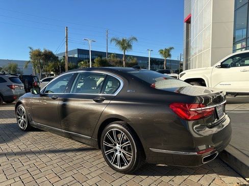 Used 2017 BMW 740e xDrive image 3