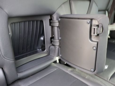 Certified 2022 GMC Sierra 1500 SLT image 16