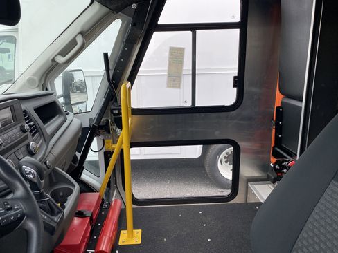 New 2023 Ford Transit 350 XL AWD/4WD image 6