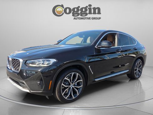 Used 2022 BMW X4 xDrive30i w/ Parking Assistance Package image 1