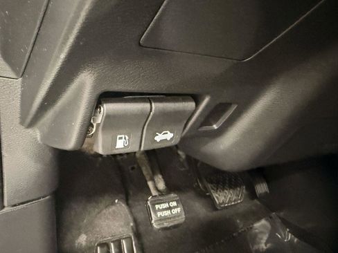 Used 2019 Nissan Murano S AWD/4WD image 21