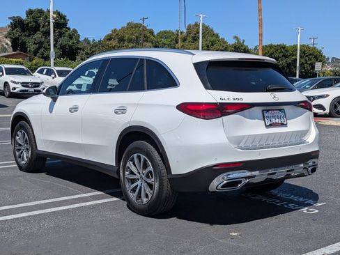 Certified 2026 Mercedes-Benz GLC 300 image 8