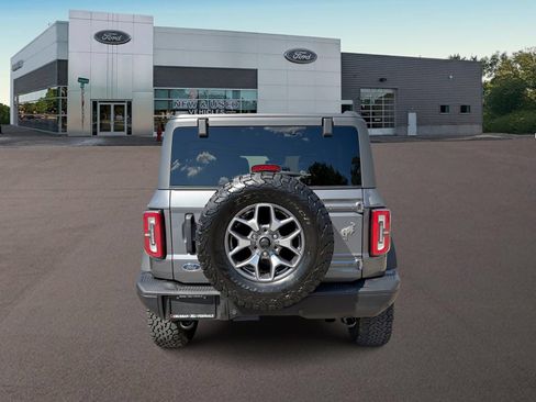 Used 2024 Ford Bronco Badlands AWD/4WD image 8
