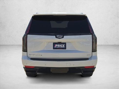 Used 2022 Cadillac Escalade ESV Sport w/ Touring Package AWD/4WD image 7