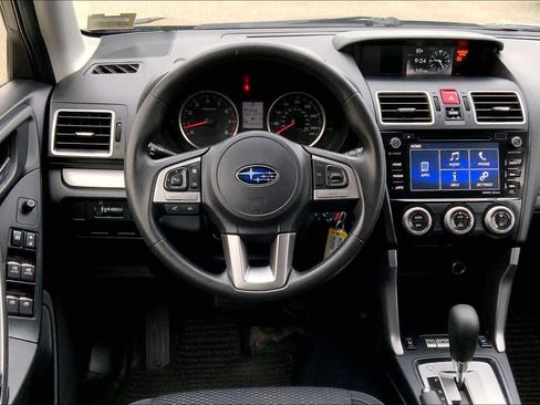 Used 2018 Subaru Forester 2.5i Premium w/ All-Weather Package AWD/4WD image 6