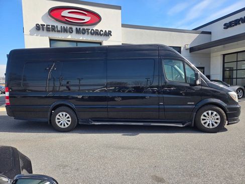 Used 2016 Mercedes-Benz Sprinter 2500 image 2