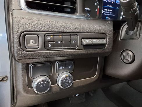 Used 2021 GMC Yukon Denali image 24