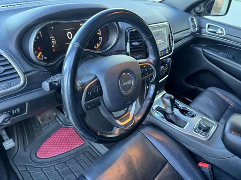 Used 2020 Jeep Grand Cherokee Limited w/ Luxury Group II image 12