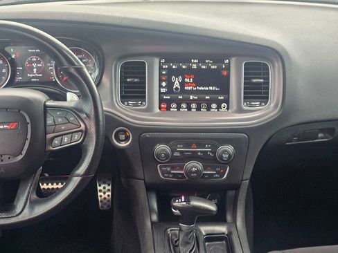 Used 2023 Dodge Charger Scat Pack w/ Technology Group RWD image 18