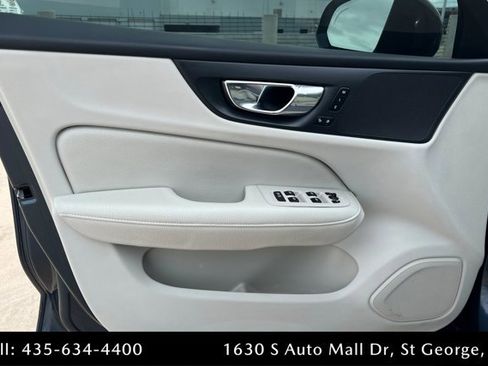 Used 2022 Volvo S60 B5 Momentum w/ Premium Package image 14