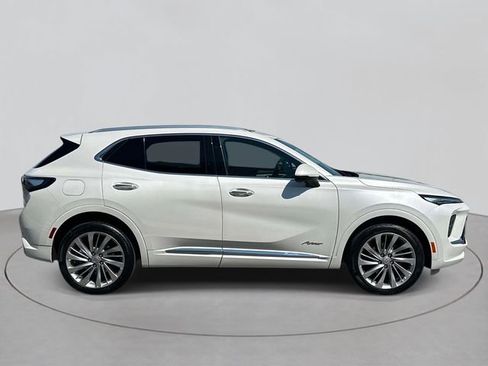 Used 2024 Buick Envision Avenir AWD/4WD image 4
