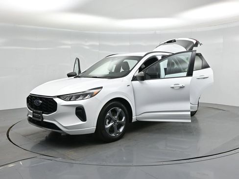 Certified 2023 Ford Escape ST-Line w/ Equipment Group 301A image 28