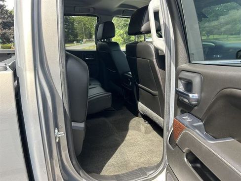 Certified 2017 GMC Sierra 1500 SLT w/ SLT Preferred Package image 34