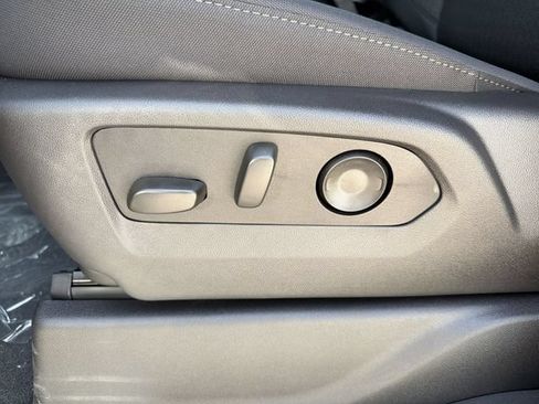 New 2026 Chevrolet Silverado 1500 LT AWD/4WD image 13