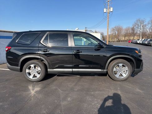 Certified 2025 Honda Pilot EX-L image 6