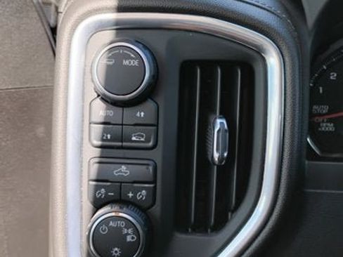 Used 2022 Chevrolet Silverado 1500 LT AWD/4WD image 21