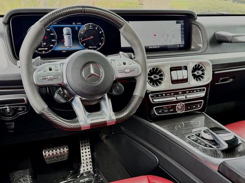 Used 2023 Mercedes-Benz G 63 AMG 4MATIC w/ Seat Comfort Package image 30