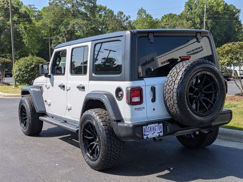 Used 2024 Jeep Wrangler Unlimited Sport AWD/4WD image 7
