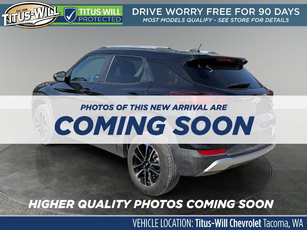 Used 2025 Chevrolet TrailBlazer LT AWD/4WD image 4