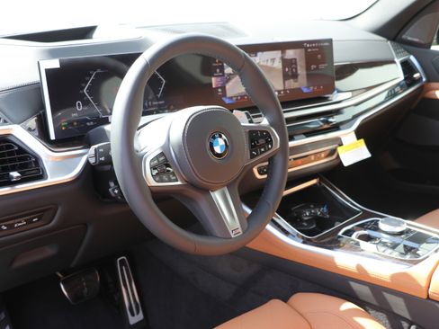 Used 2026 BMW X5 sDrive40i w/ M Sport Package RWD image 14