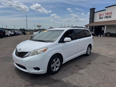 Used 2014 Toyota Sienna LE
