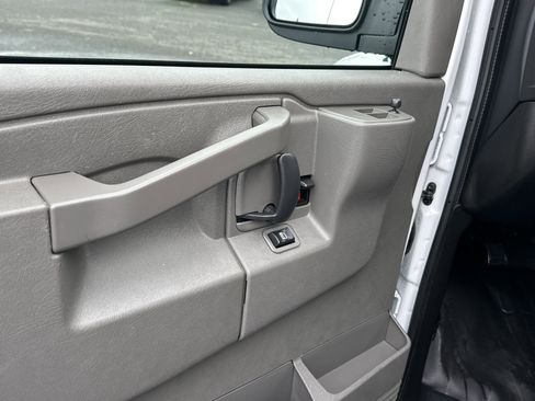 Used 2024 Chevrolet Express 2500 Work Van w/ Driver Convenience Package image 12