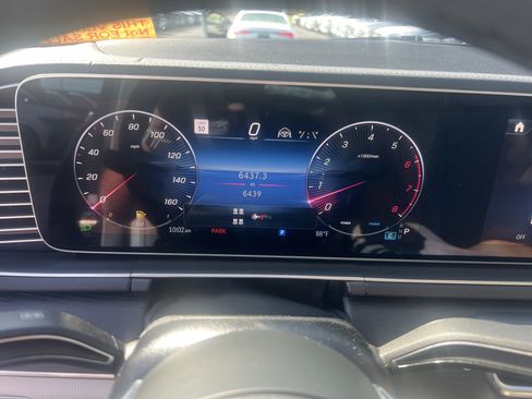 Certified 2025 Mercedes-Benz GLS 450 4MATIC image 21