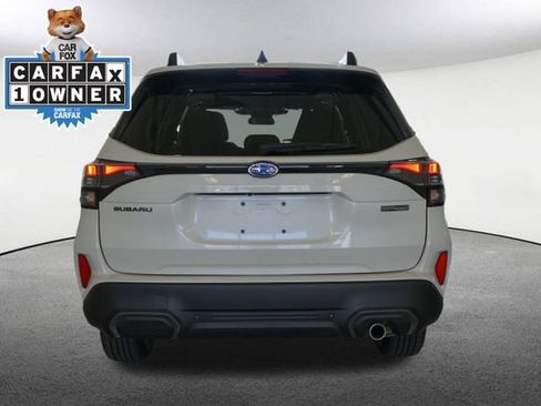 Used 2025 Subaru Forester Limited AWD/4WD image 12