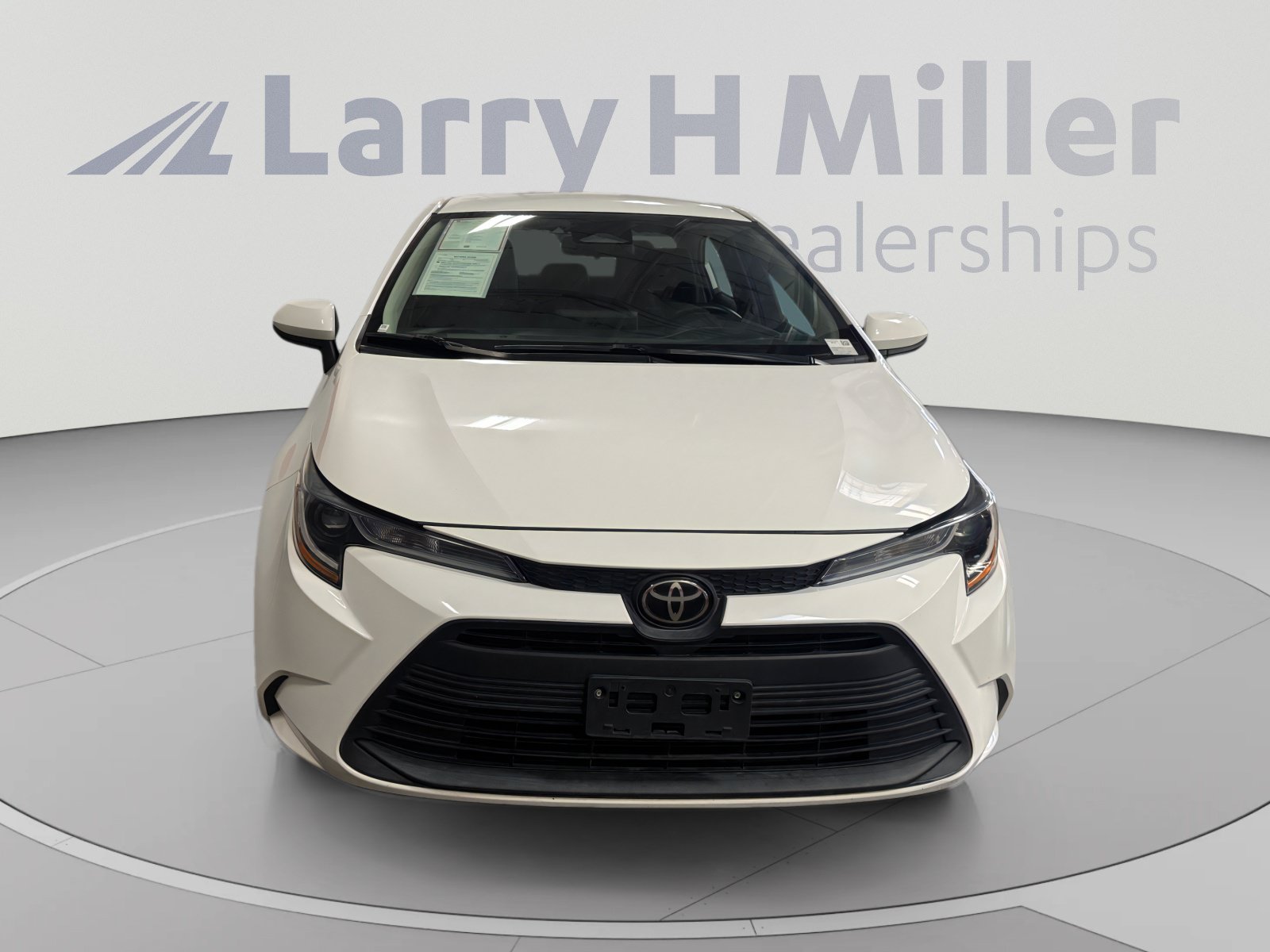 Certified 2024 Toyota Corolla LE FWD image 8