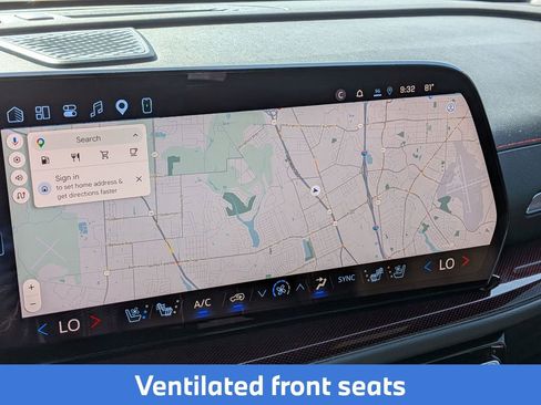 Used 2026 Chevrolet Traverse RS FWD image 26