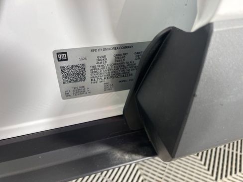 Certified 2025 Chevrolet Trax ACTIV w/ Sunroof Package image 32