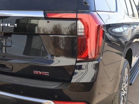 New 2026 GMC Yukon Denali w/ Denali Reserve Package image 16