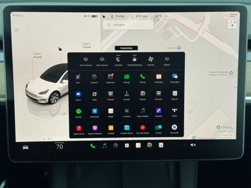 Used 2024 Tesla Model Y Long Range image 23