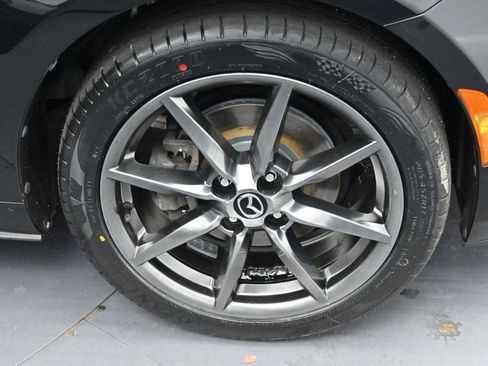 Used 2017 MAZDA MX-5 Miata RF Grand Touring image 25