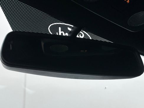 Used 2018 Ford Mustang Coupe image 24