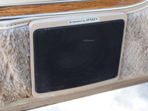 Used 1990 Jeep Grand Wagoneer image 54