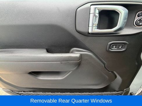 Used 2022 Jeep Wrangler Unlimited Rubicon w/ Steel Bumper Group AWD/4WD image 31