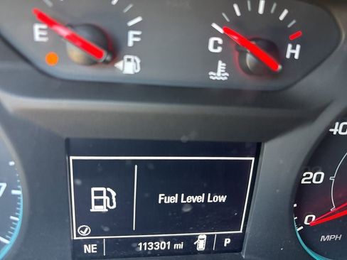 Used 2020 Chevrolet Equinox LS w/ LS Convenience Package FWD image 7