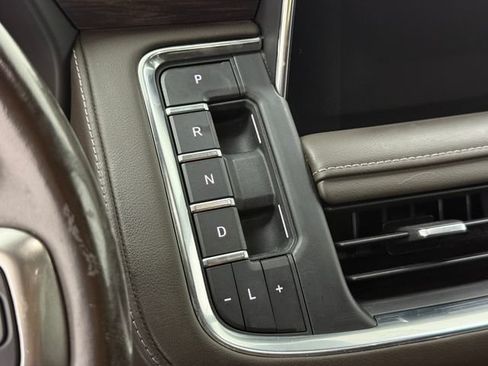 Used 2022 Chevrolet Tahoe LT w/ LT Signature Plus Package AWD/4WD image 14