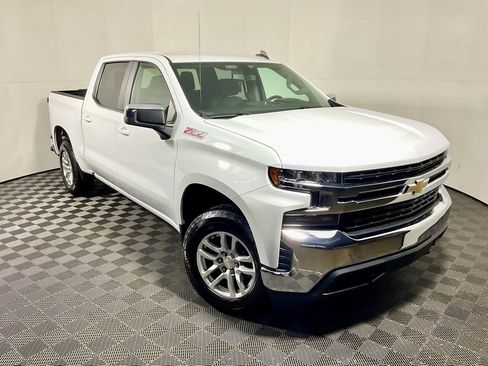 Used 2021 Chevrolet Silverado 1500 LT w/ Z71 Off-Road Package image 3