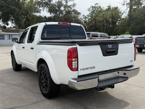 Used 2019 Nissan Frontier SV RWD image 6