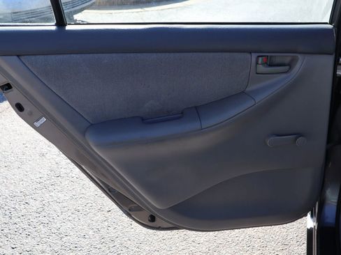 Used 2003 Toyota Corolla CE image 10